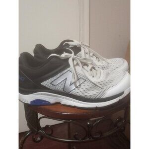 Size 11.5 2E New Balance 847v4 Arctic Fox Royal White Grey Black Walking Sneaker